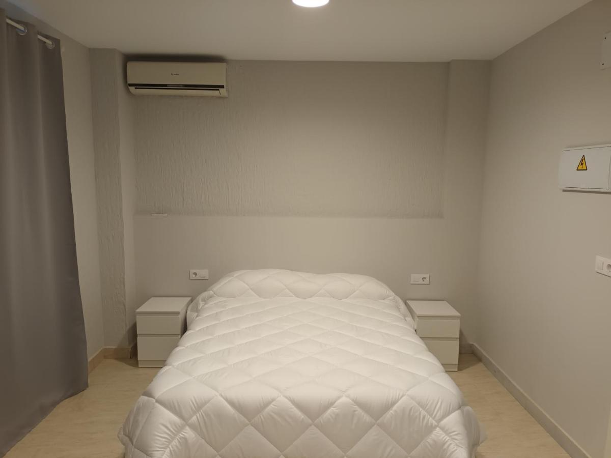 Hostal Cerro Del Castillo Хумиля Екстериор снимка