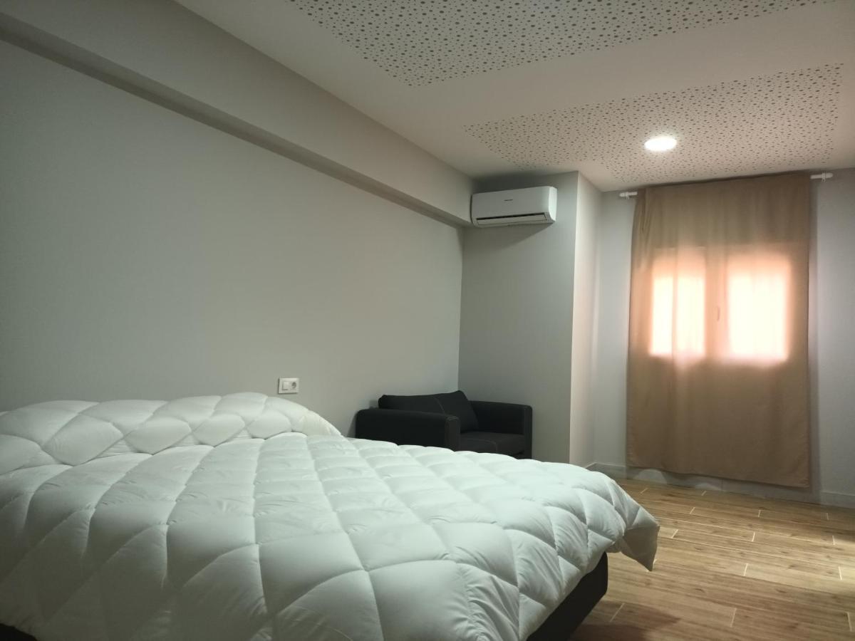 Hostal Cerro Del Castillo Хумиля Екстериор снимка
